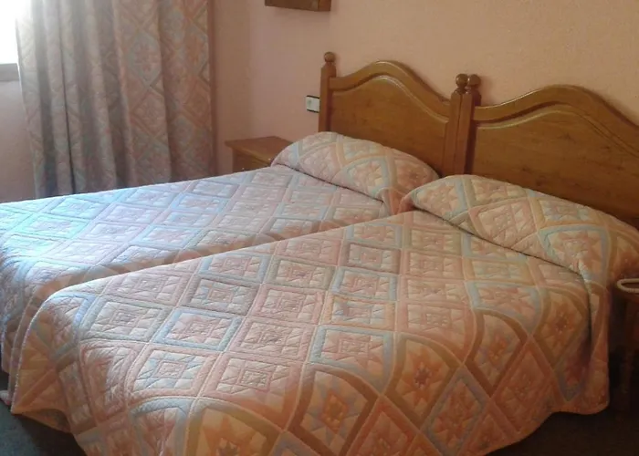 カントリーハウス San Glorio リャナベス・デ・ラ・レイナ